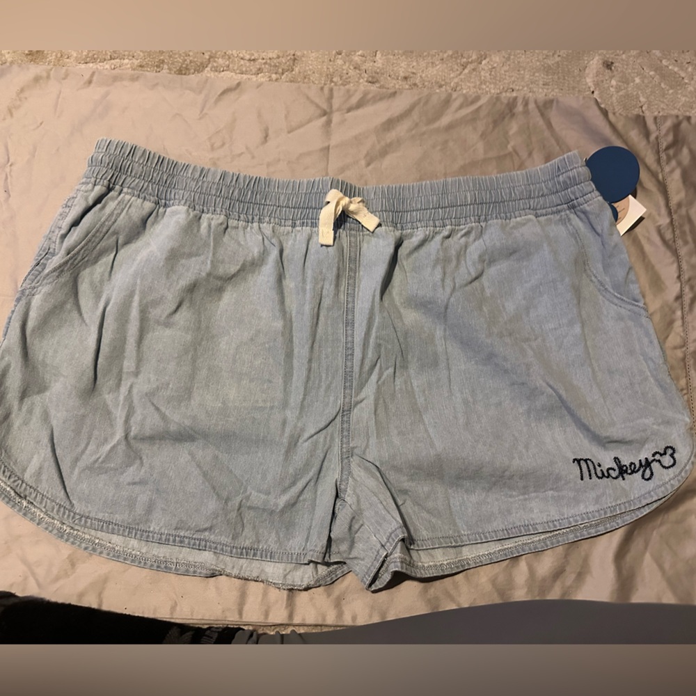 Women’s Junk Food Mickey Shorts XXL